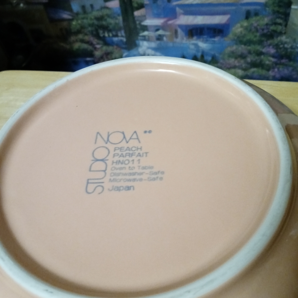 🏯🍜JAPANESE VINTAGE 11" BOWL🍱🌅PORCELAIN COLOR PEACH&GRAY RIM. - Picture 15 of 16